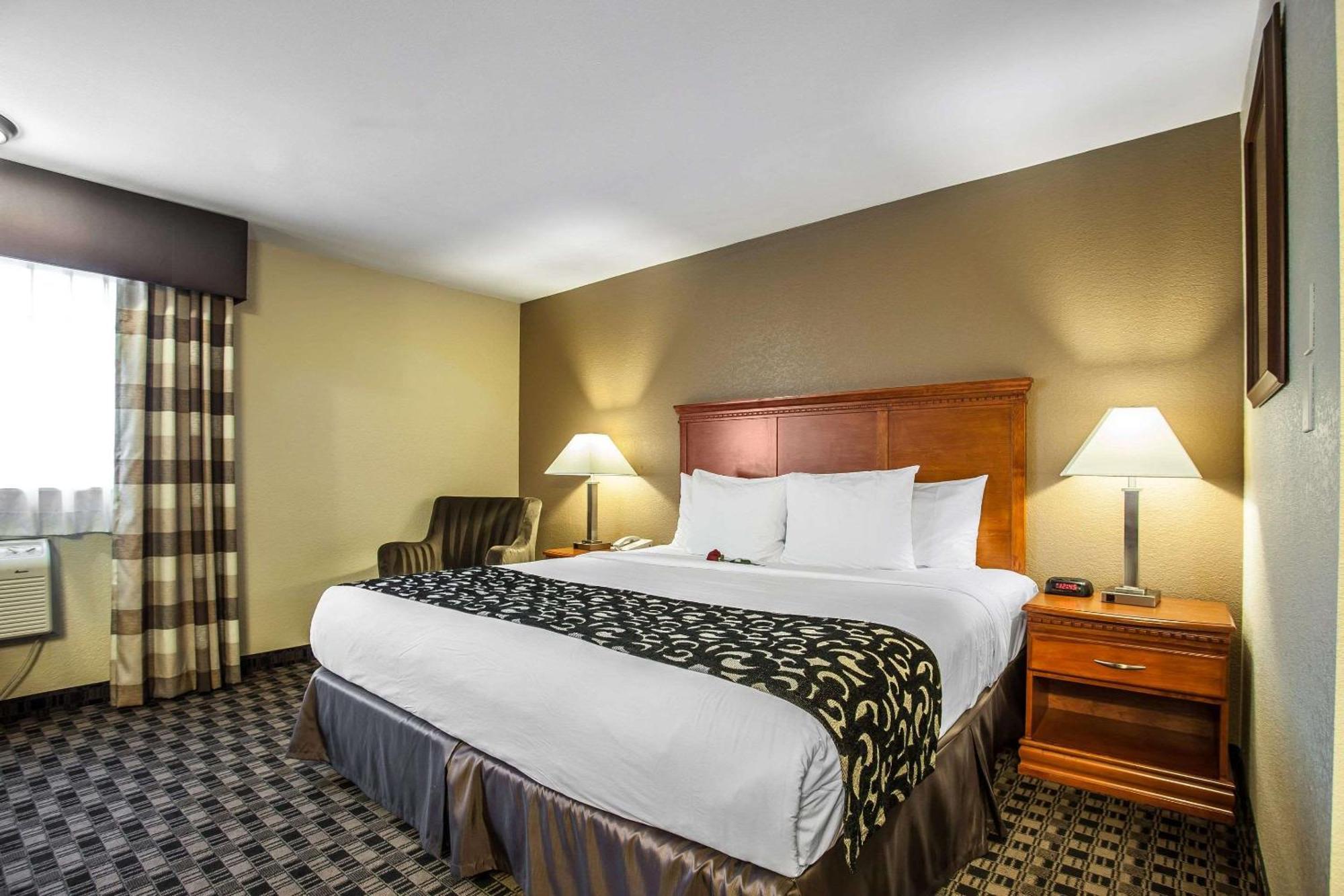 Clarion Inn Renton-Seattle Zewnętrze zdjęcie